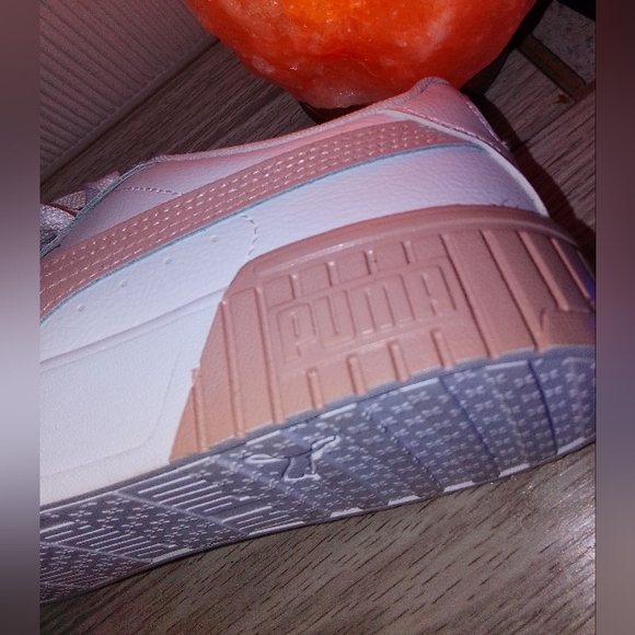 ,💌💌Women's carnia 2.0 pumas 8.5 white rose quartz - Picture 2 of 6